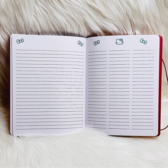 Hello Kitty Months Planner - Picture 3 of 3